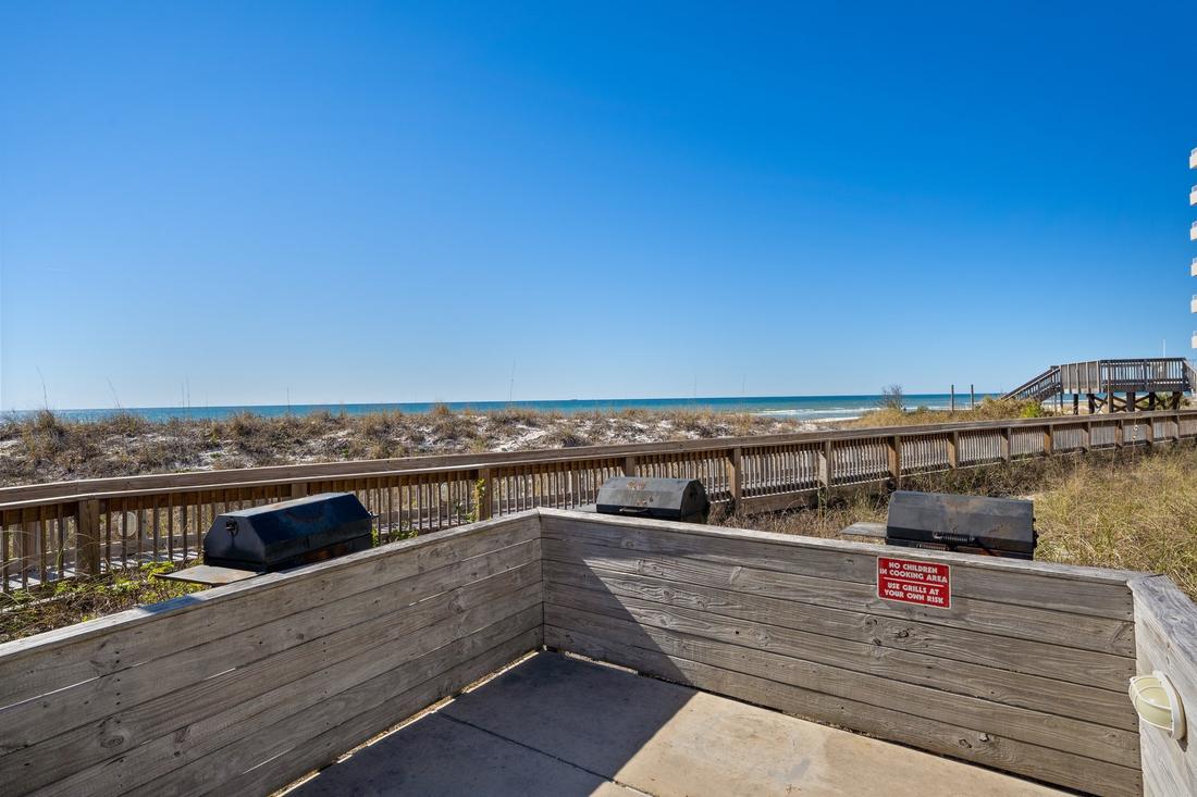 Grill area on the pool deck