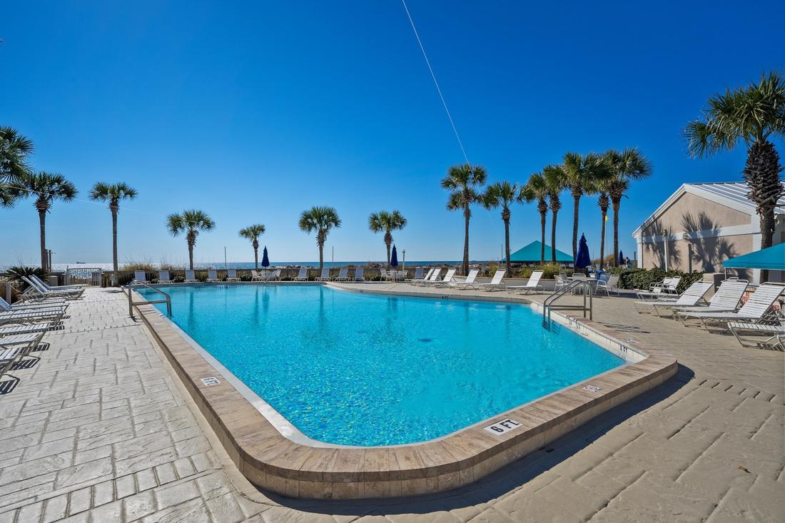 Large outdoor pool at Dunes of Panama