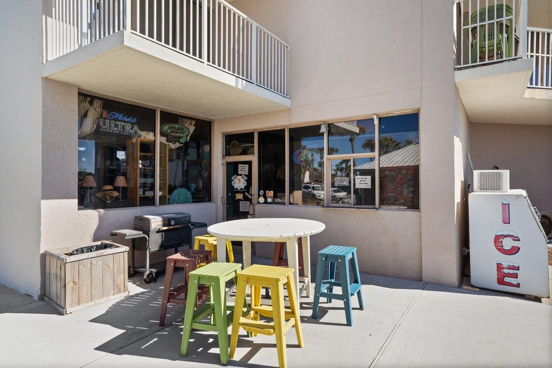 Snack bar patio seating