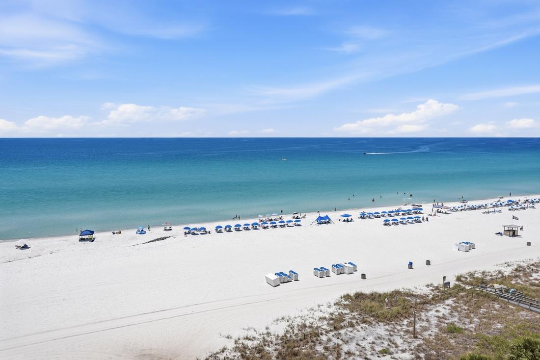 White-sand beach near Laketown Wharf