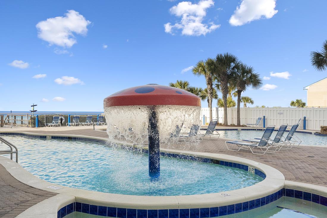 Majestic Beach Resort amenities and grounds