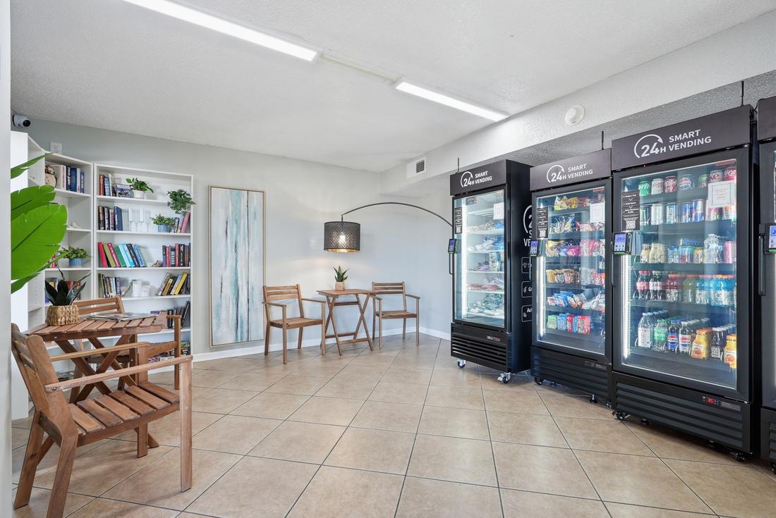 Market lounge with drinks, snacks and seating