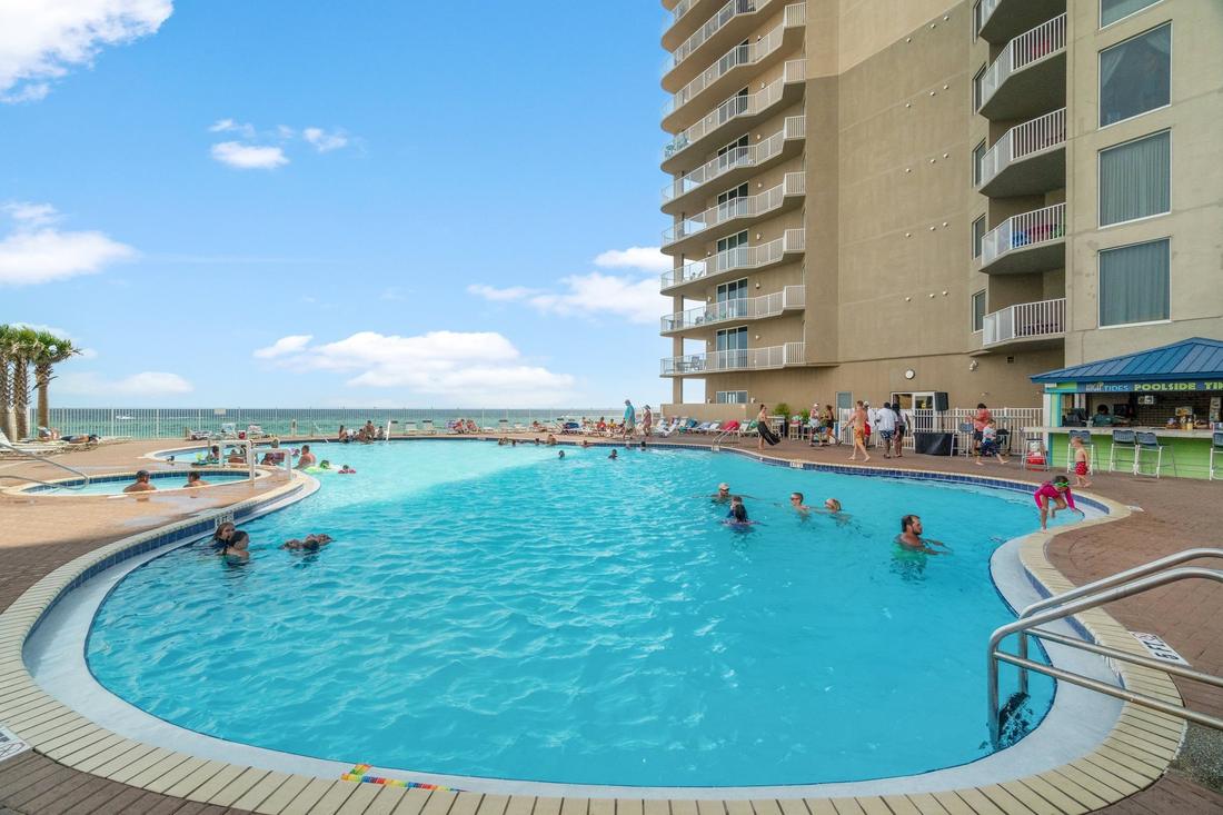 Second outdoor pool at Tidewater