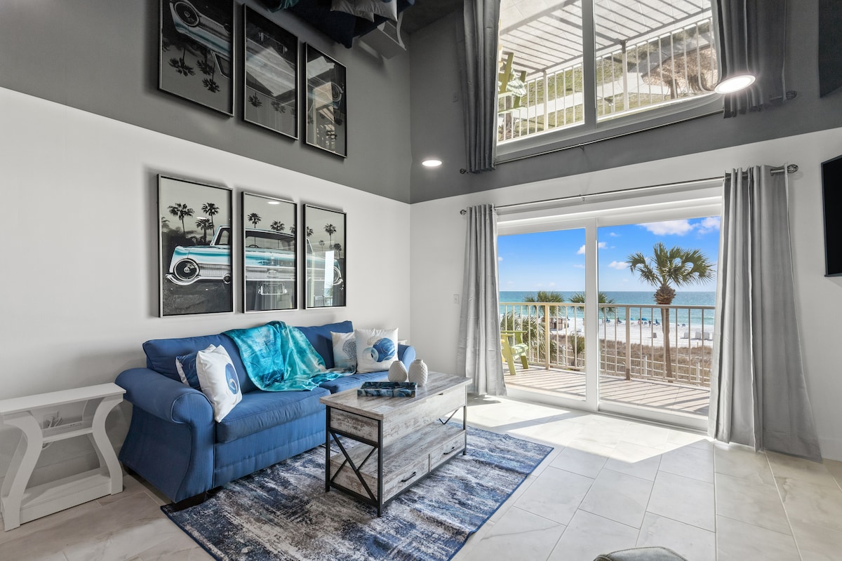 Gulf-front vacation rental living space